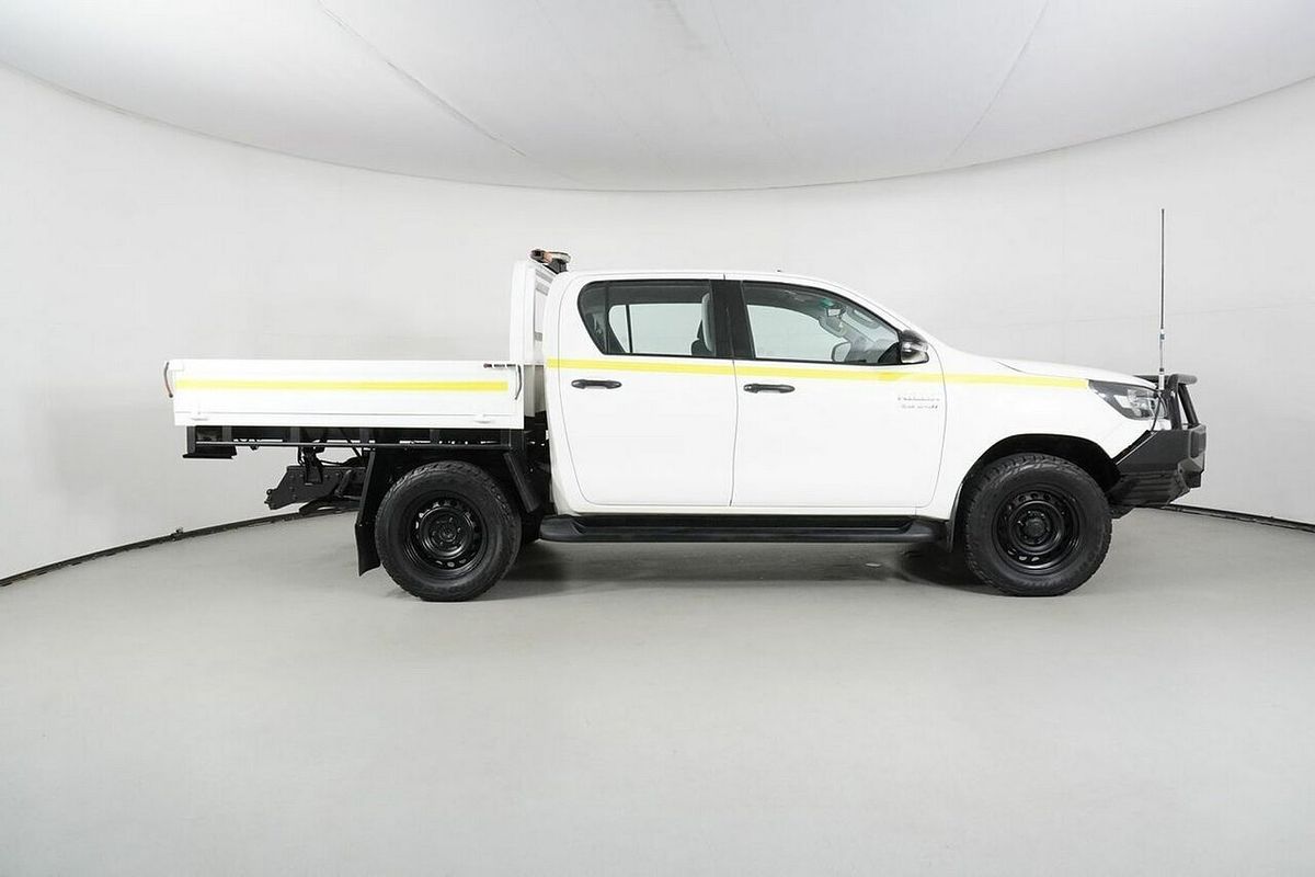 2021 Toyota Hilux SR (4x4) GUN126R 4X4