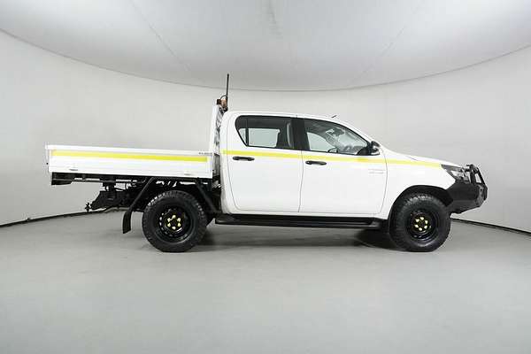 2021 Toyota Hilux SR (4x4) GUN126R Facelift 4X4