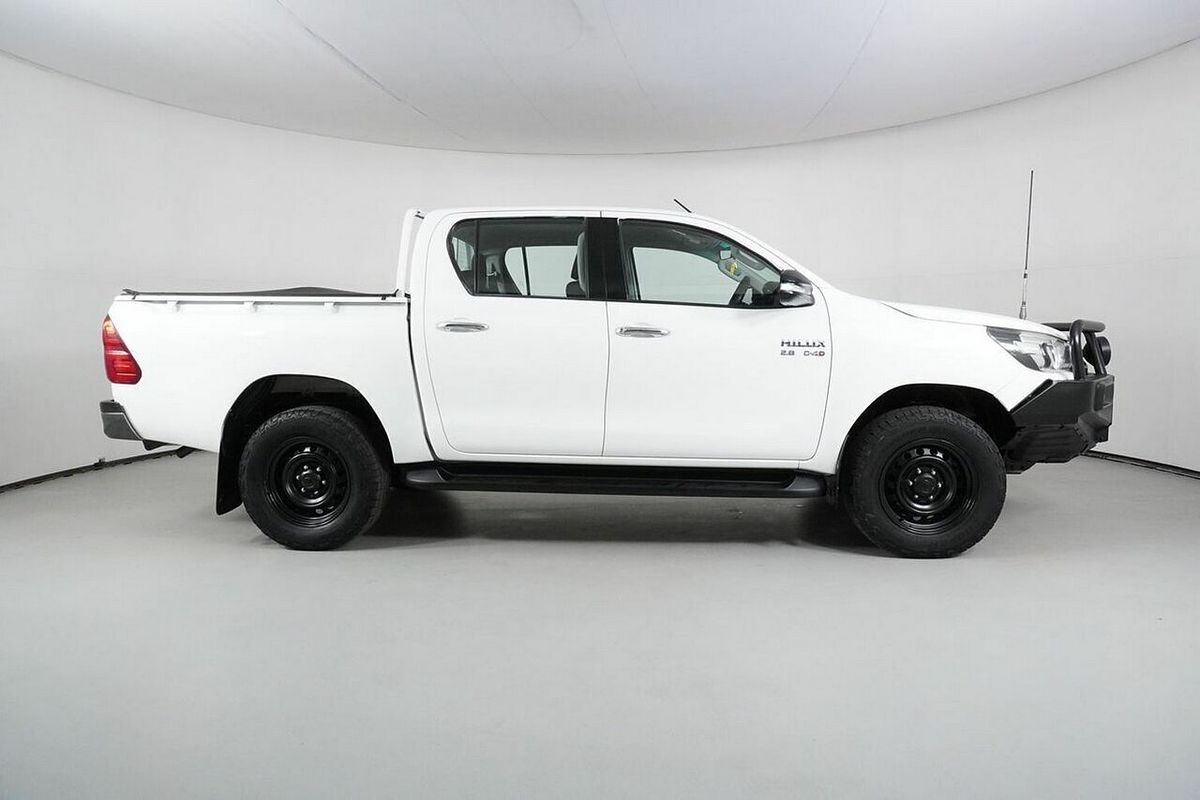 2016 Toyota Hilux SR (4x4) GUN126R 4X4