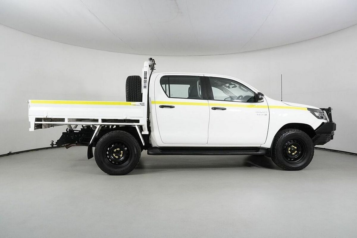 2021 Toyota Hilux SR (4x4) GUN126R Facelift 4X4