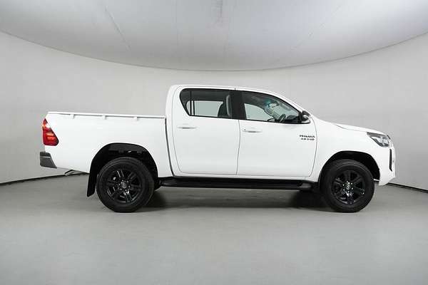 2024 Toyota Hilux SR (4x4) GUN126R 4X4
