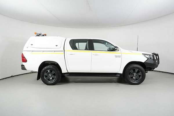 2024 Toyota Hilux SR (4x4) GUN126R 4X4
