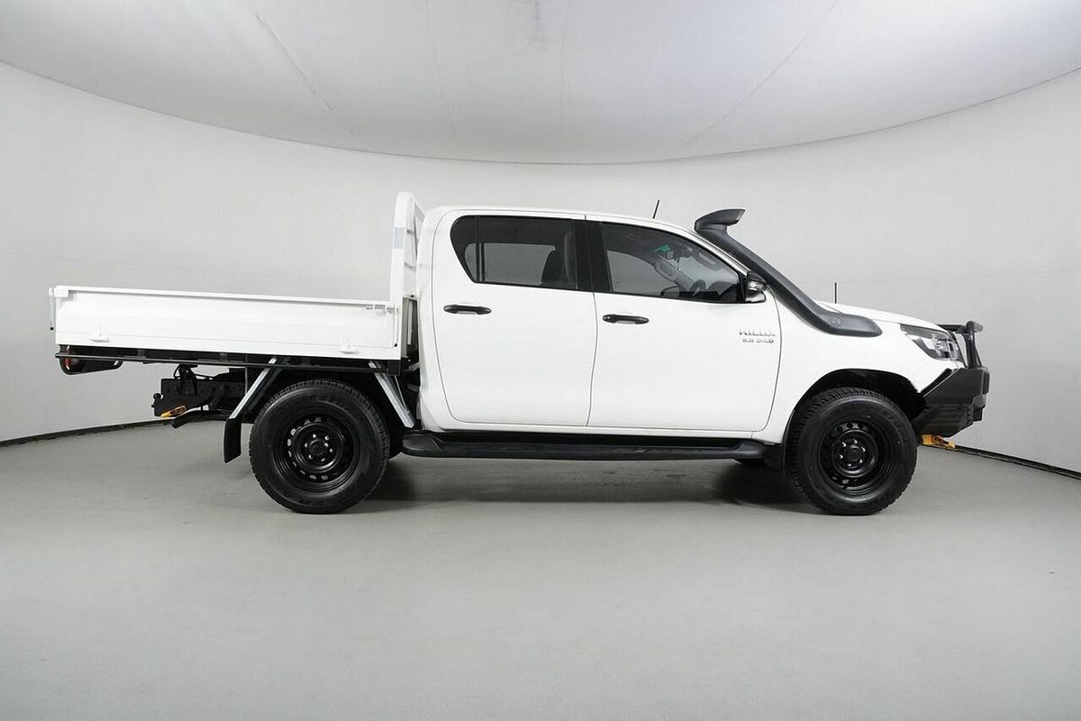 2021 Toyota Hilux SR (4x4) GUN126R Facelift 4X4