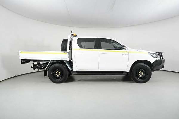 2023 Toyota Hilux SR (4x4) Steel Wheels GUN126R 4X4