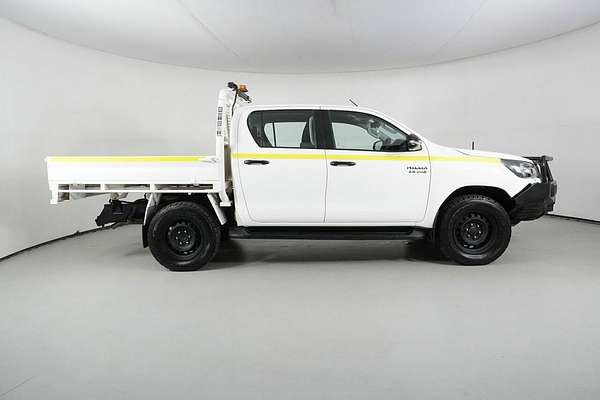 2021 Toyota Hilux SR (4x4) GUN126R Facelift 4X4