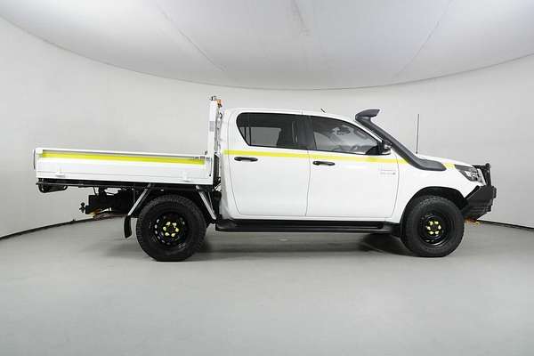 2021 Toyota Hilux SR (4x4) GUN126R Facelift 4X4