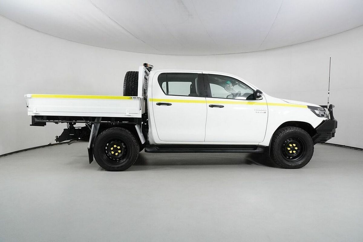 2022 Toyota Hilux SR (4x4) Steel Wheels GUN126R 4X4