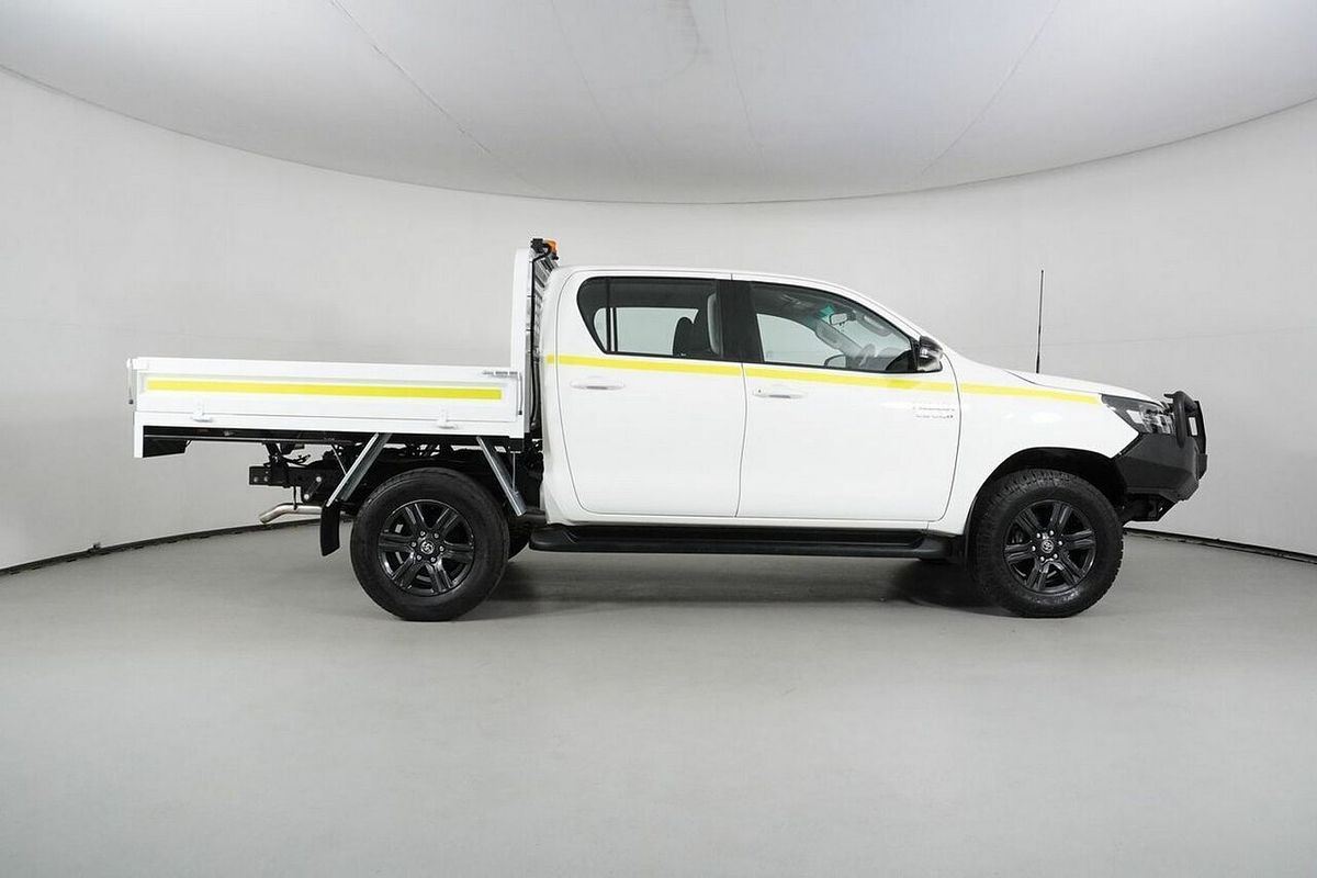 2024 Toyota Hilux SR (4x4) GUN126R 4X4