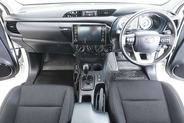 2021 Toyota Hilux SR (4x4) GUN126R 4X4