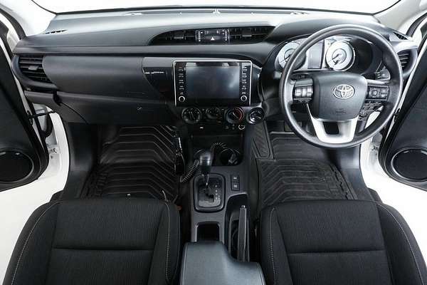 2020 Toyota Hilux SR (4x4) GUN126R Facelift 4X4