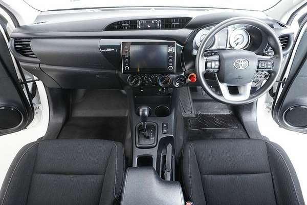 2021 Toyota Hilux SR (4x4) GUN126R Facelift 4X4