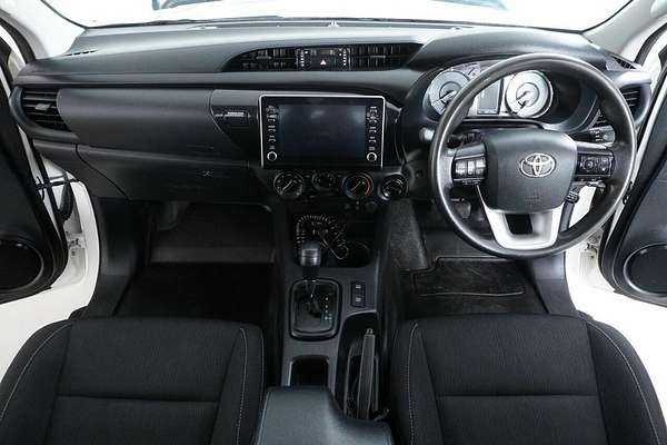 2021 Toyota Hilux SR (4x4) GUN126R Facelift 4X4