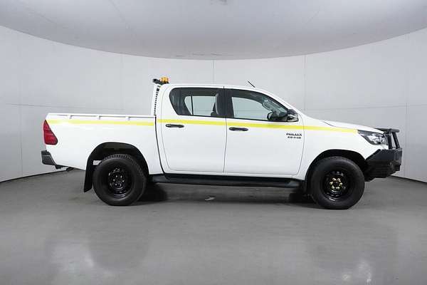 2021 Toyota Hilux SR (4x4) GUN126R Facelift 4X4