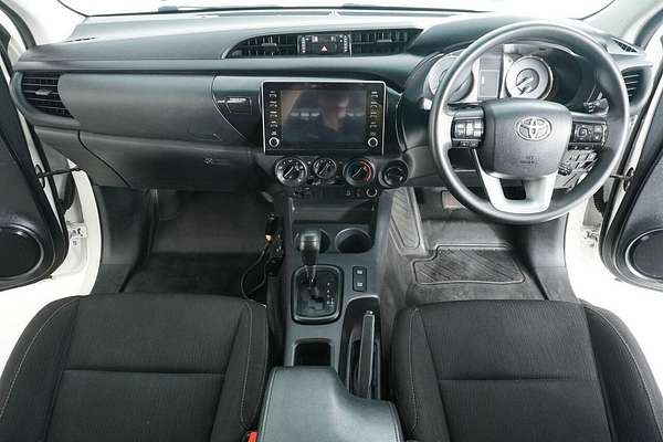 2020 Toyota Hilux SR (4x4) GUN126R Facelift 4X4