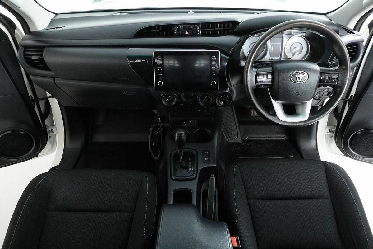 2021 Toyota Hilux SR (4x4) GUN126R 4X4