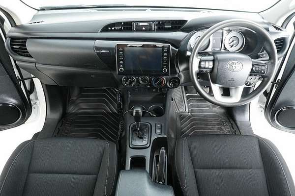 2021 Toyota Hilux SR (4x4) GUN126R Facelift 4X4