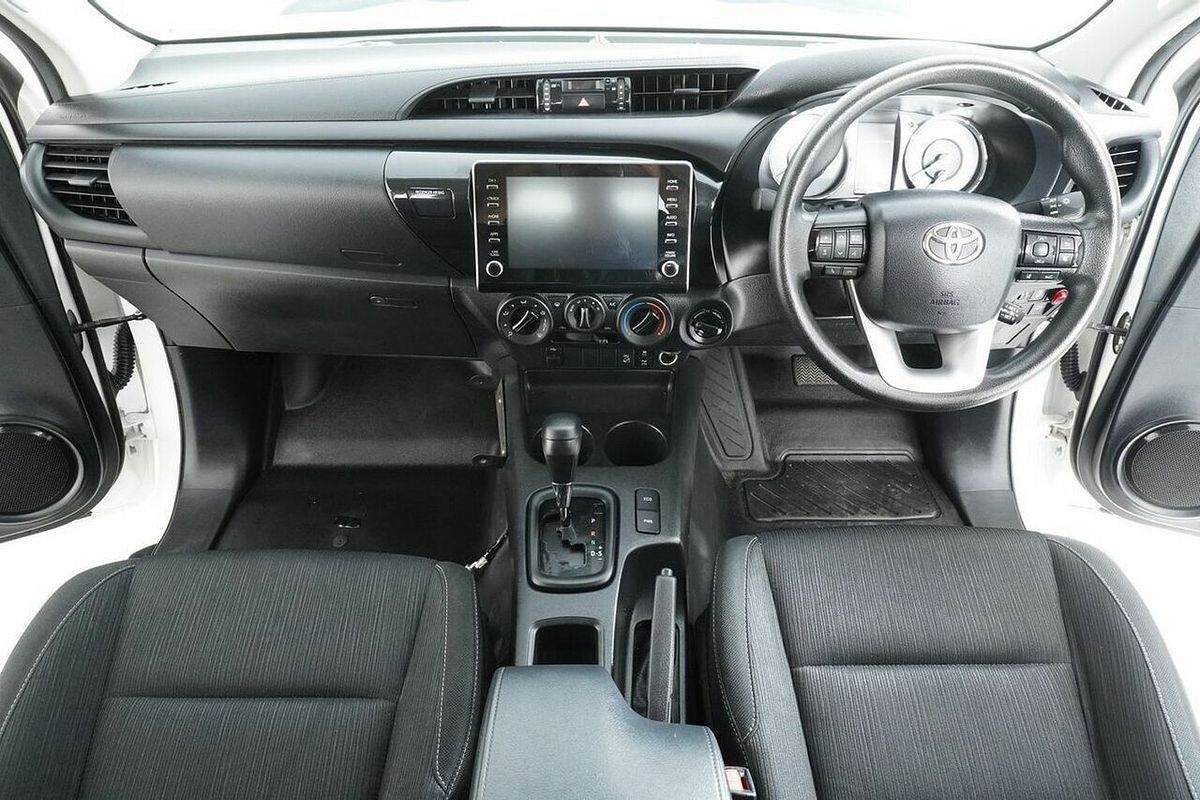 2021 Toyota Hilux SR (4x4) GUN126R Facelift 4X4