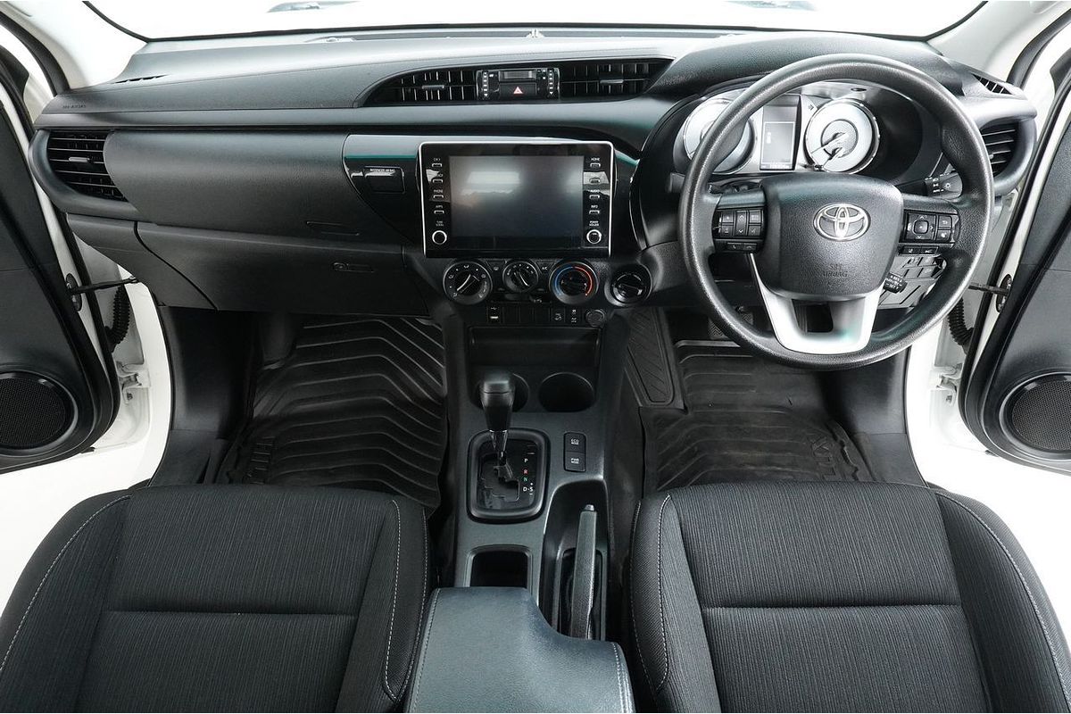 2021 Toyota Hilux SR (4x4) GUN126R 4X4