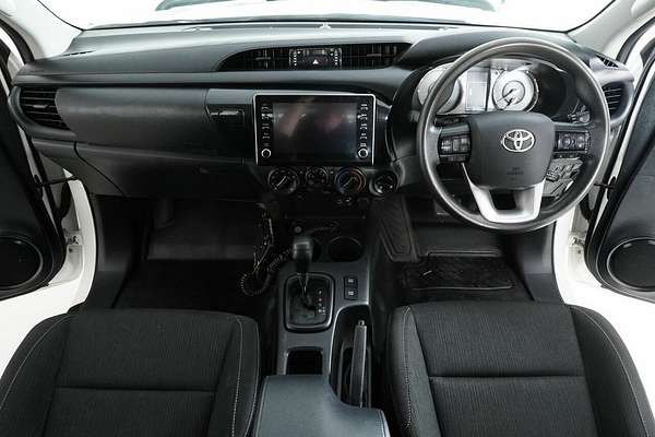 2020 Toyota Hilux SR (4x4) GUN126R Facelift 4X4