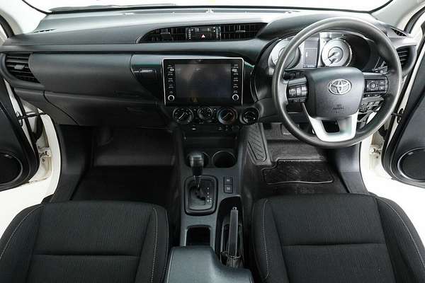 2020 Toyota Hilux SR (4x4) GUN126R Facelift 4X4