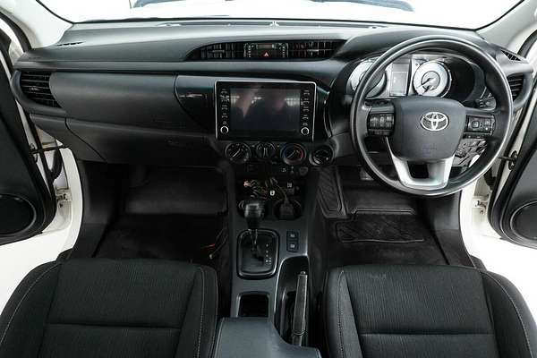 2020 Toyota Hilux SR (4x4) GUN126R Facelift 4X4