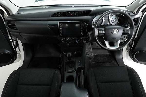 2021 Toyota Hilux SR (4x4) GUN126R Facelift 4X4