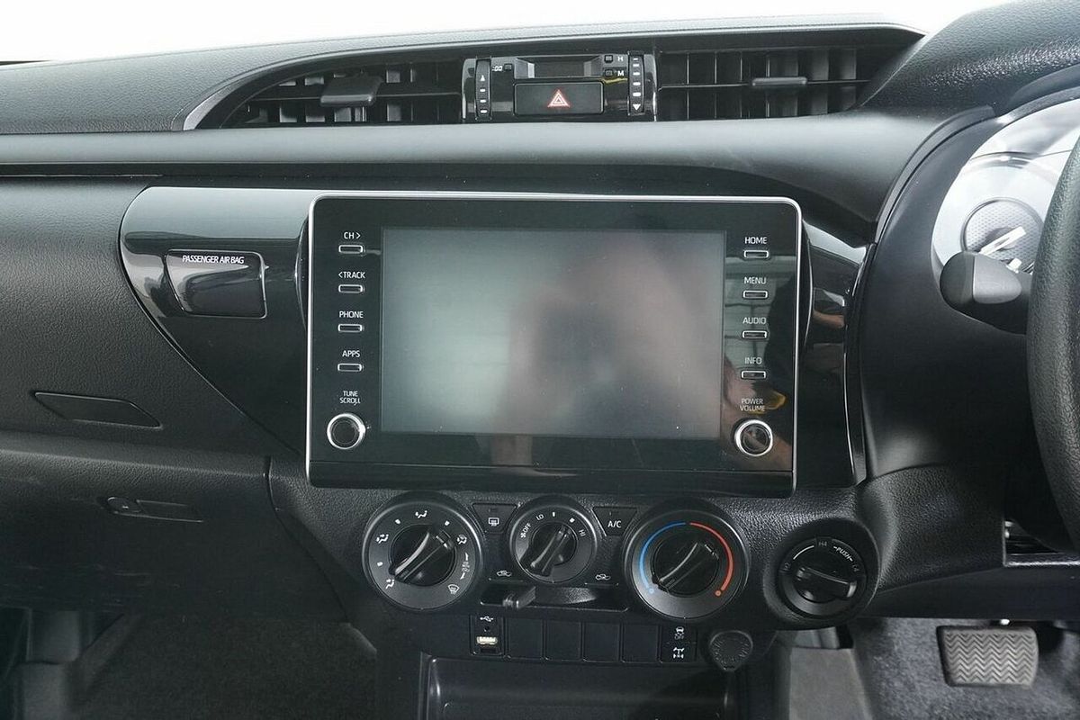 2021 Toyota Hilux SR (4x4) GUN126R Facelift 4X4