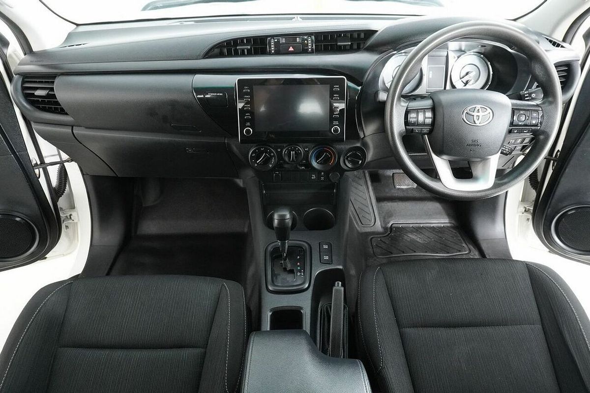 2021 Toyota Hilux SR (4x4) GUN126R 4X4