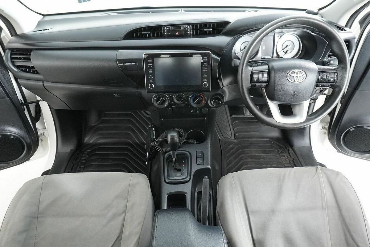 2021 Toyota Hilux SR (4x4) GUN126R Facelift 4X4