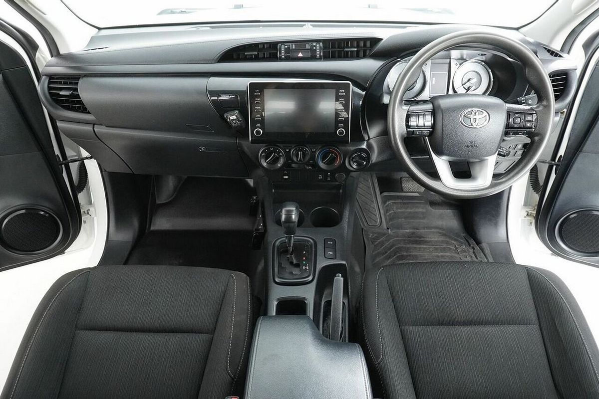 2022 Toyota Hilux SR (4x4) GUN126R 4X4