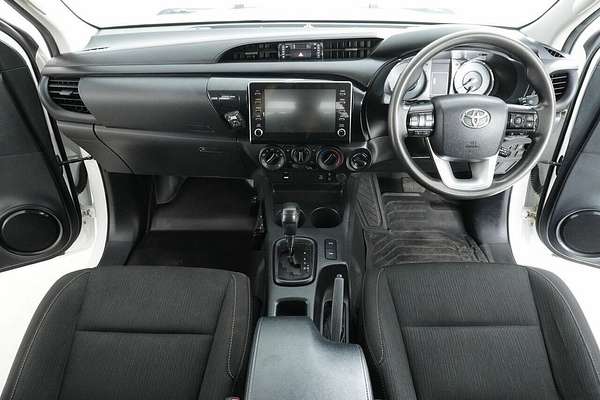 2022 Toyota Hilux SR (4x4) GUN126R 4X4