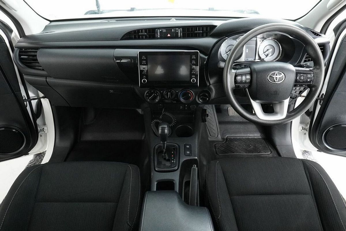 2021 Toyota Hilux SR (4x4) GUN126R 4X4