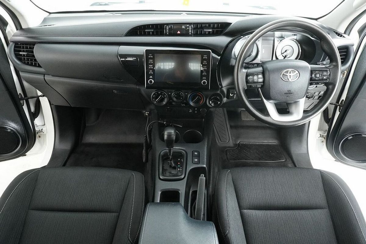 2021 Toyota Hilux SR (4x4) GUN126R Facelift 4X4