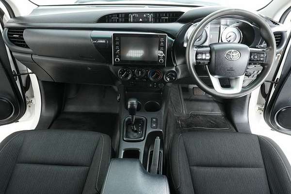 2021 Toyota Hilux SR (4x4) GUN126R Facelift 4X4