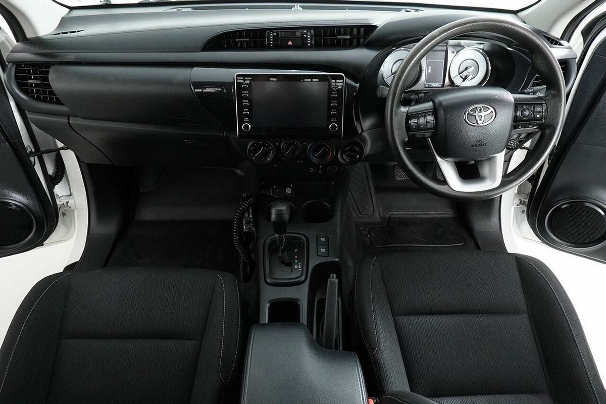 2021 Toyota Hilux SR (4x4) GUN126R Facelift 4X4
