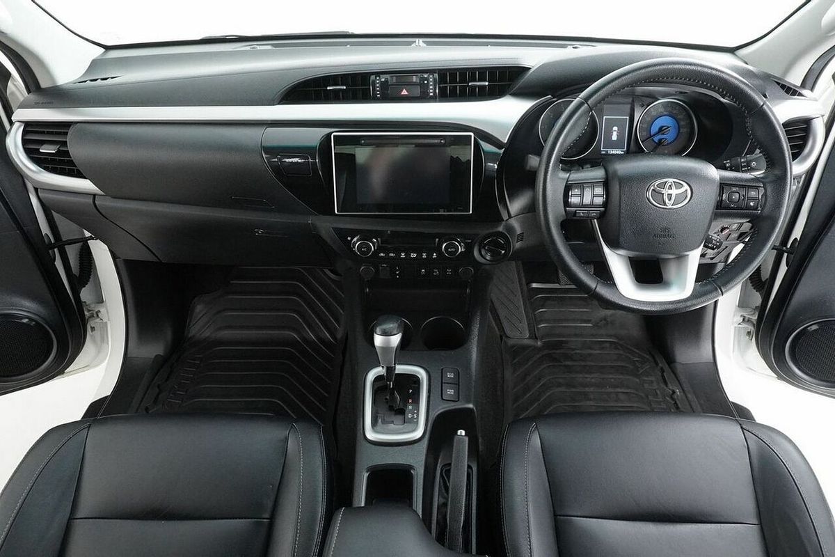 2018 Toyota Hilux SR5 (4x4) GUN126R MY19 4X4