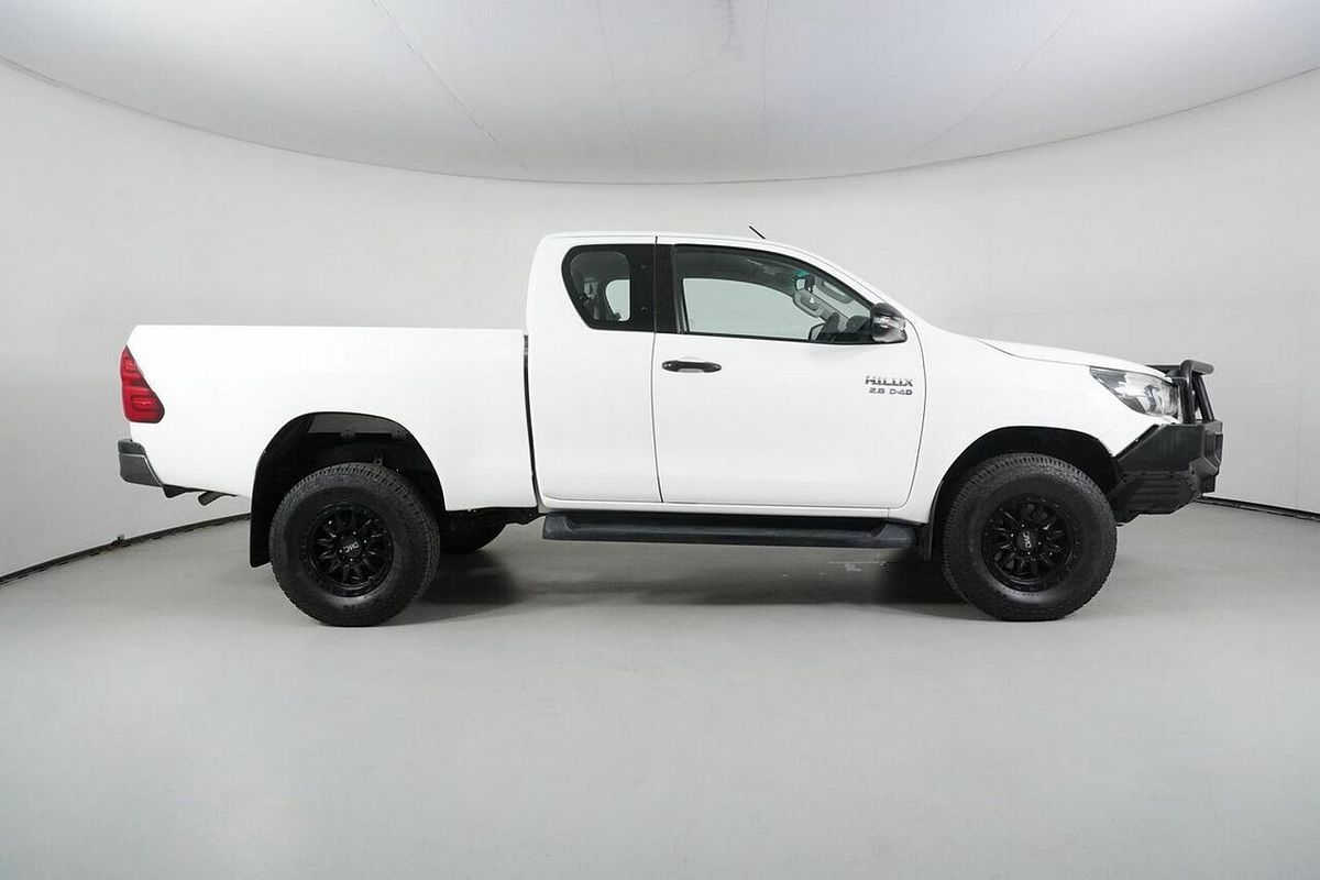 2019 Toyota Hilux SR (4x4) GUN126R MY19 4X4