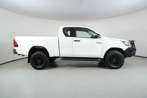 2019 Toyota Hilux SR (4x4) GUN126R MY19 4X4
