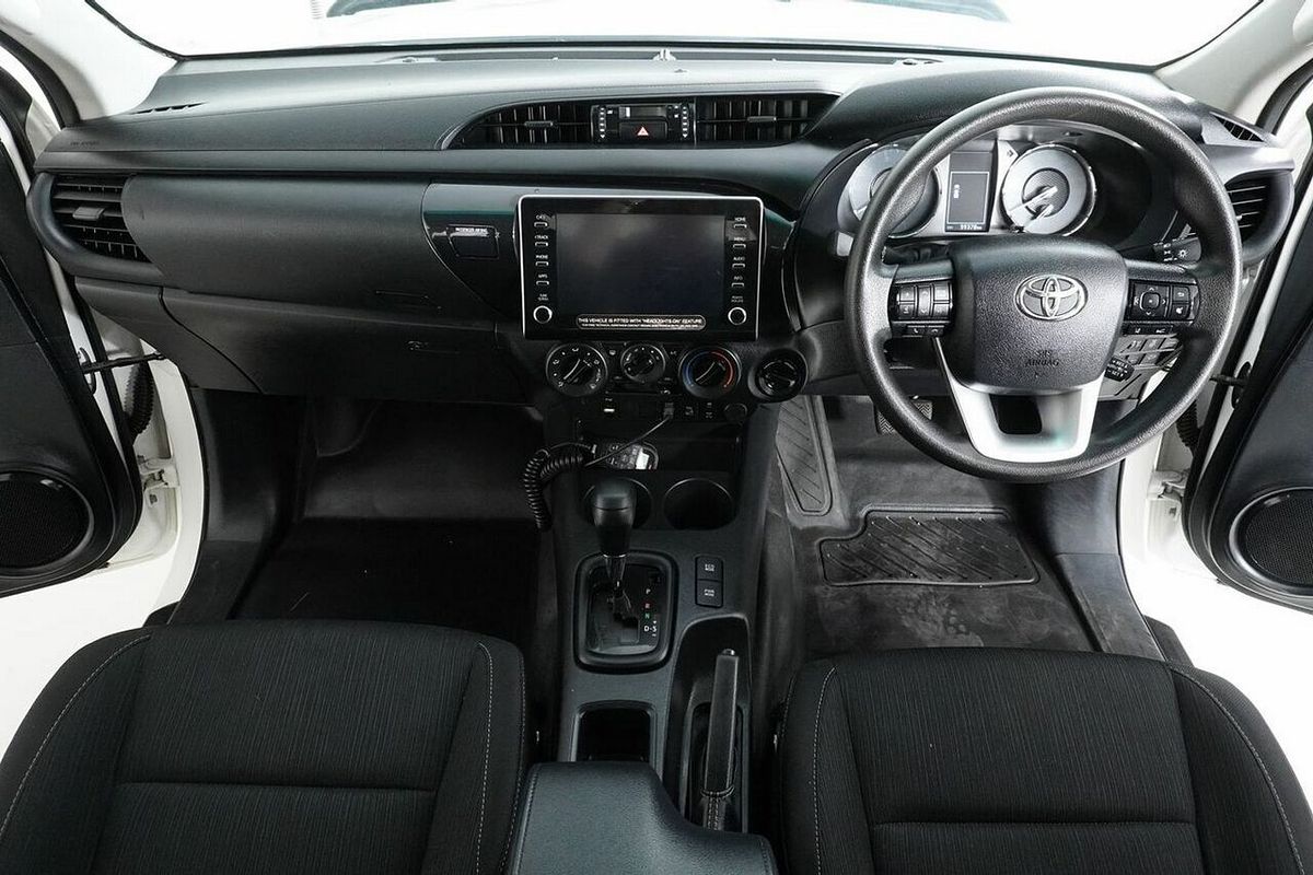 2021 Toyota Hilux SR (4x4) GUN126R Facelift 4X4