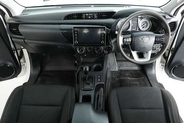 2021 Toyota Hilux SR (4x4) GUN126R Facelift 4X4
