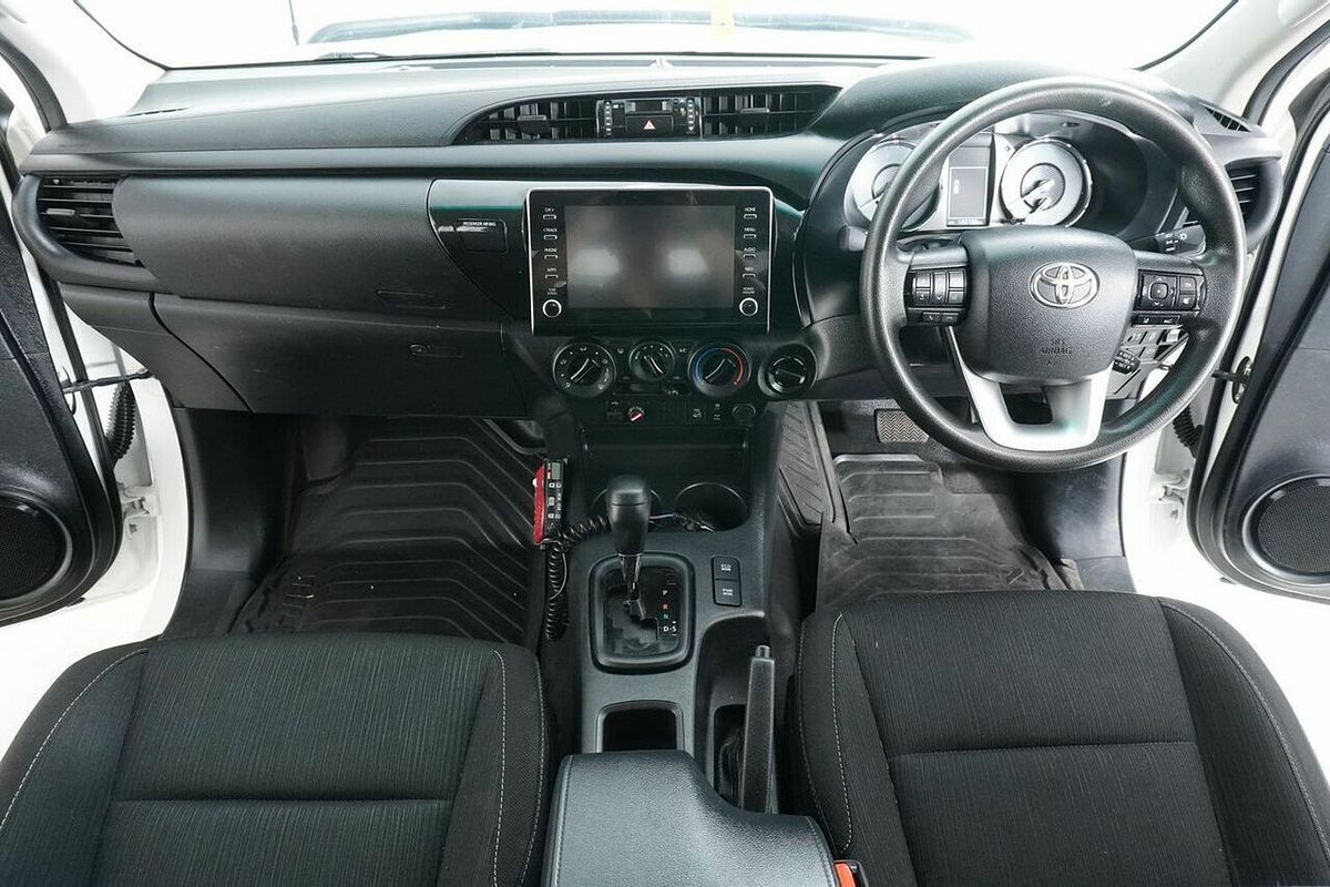 2021 Toyota Hilux SR (4x4) GUN126R Facelift 4X4