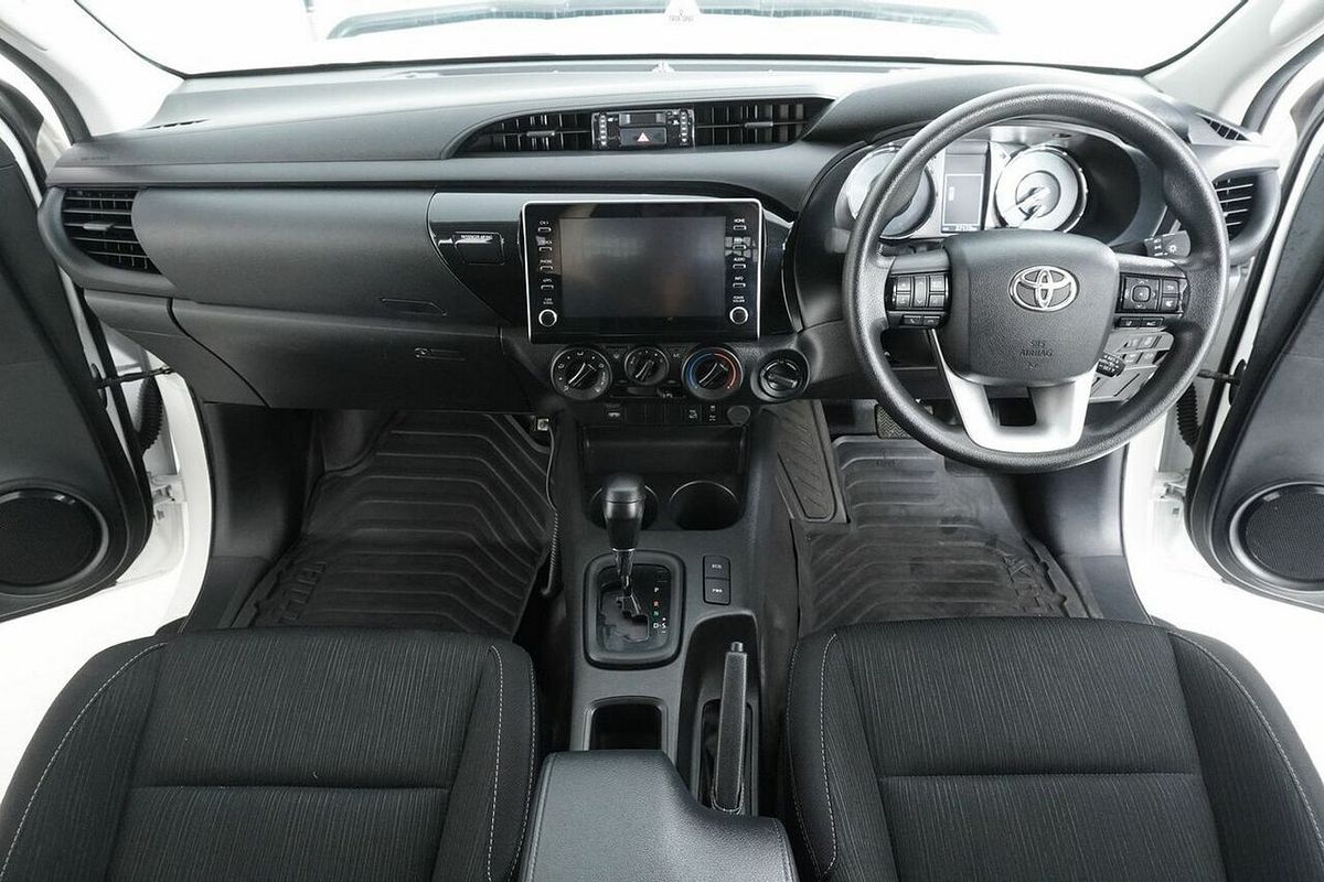 2023 Toyota Hilux SR (4x4) GUN126R 4X4