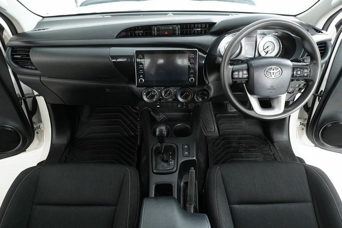 2021 Toyota Hilux SR (4x4) GUN126R Facelift 4X4
