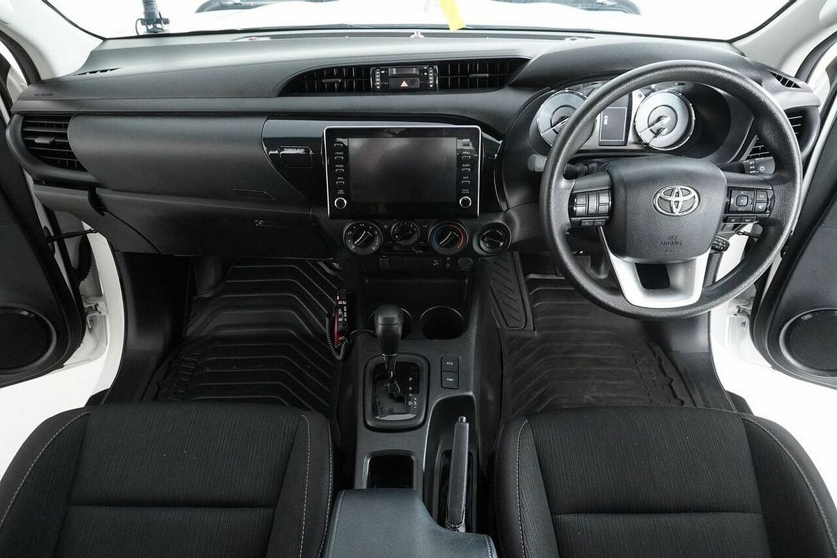 2023 Toyota Hilux SR (4x4) Steel Wheels GUN126R 4X4