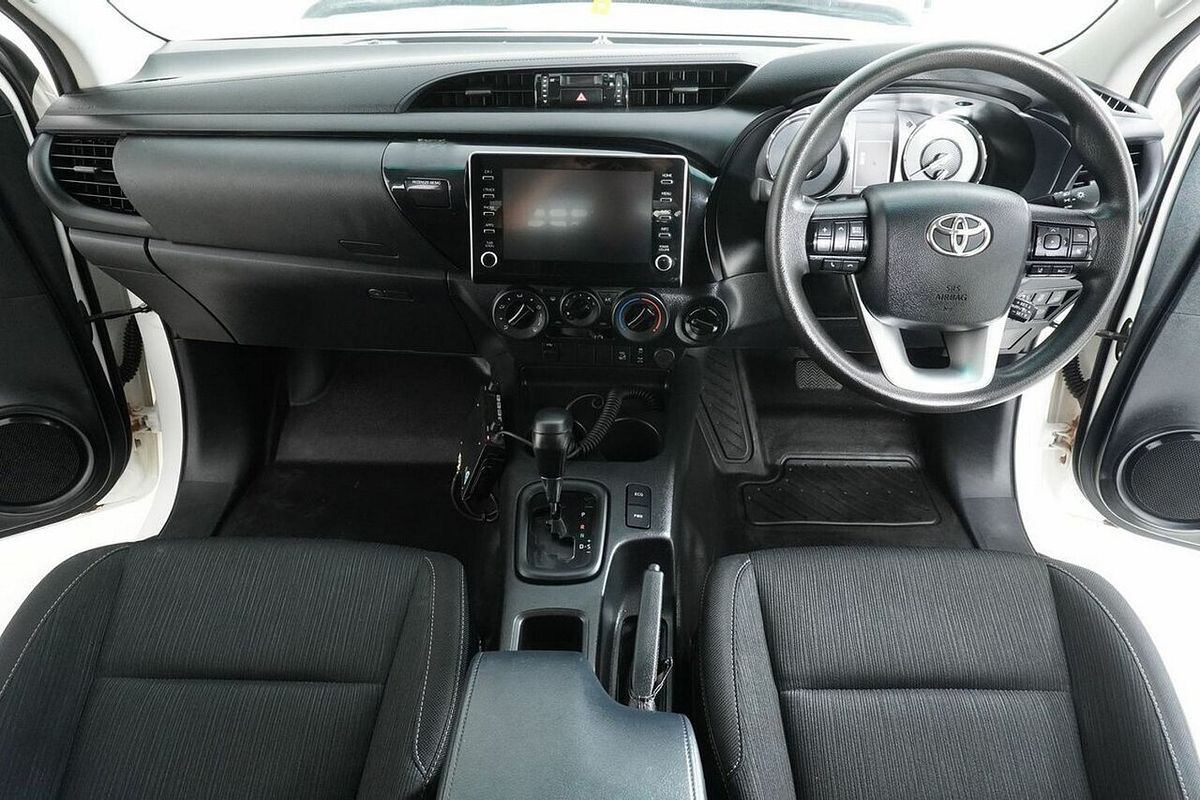 2022 Toyota Hilux SR (4x4) Steel Wheels GUN126R 4X4