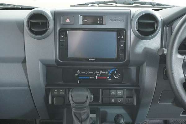 2025 Toyota Landcruiser 70 Series LC76 GXL + Diff Locks Gdjl76R