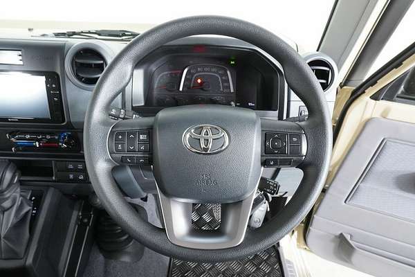 2025 Toyota Landcruiser 70 Series LC76 GXL + Diff Locks Gdjl76R