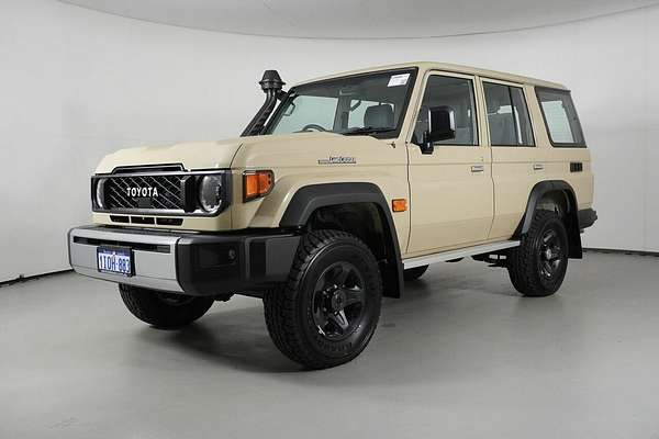 2025 Toyota Landcruiser 70 Series LC76 GXL + Diff Locks Gdjl76R