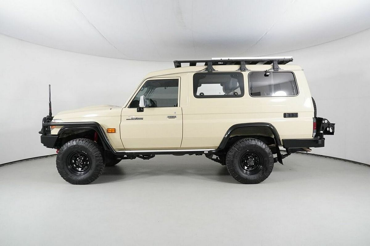 2023 Toyota Landcruiser 70 Series LC78 GXL Vdjl78R