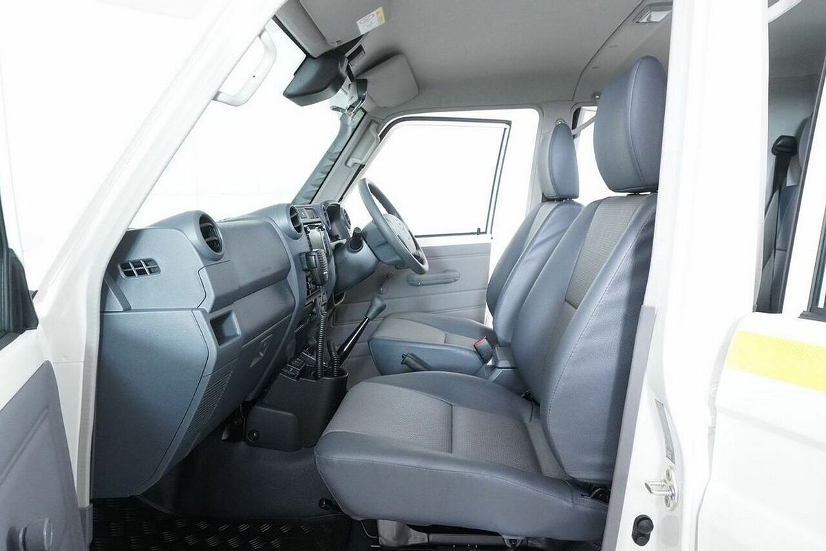 2023 Toyota Landcruiser 70 Series LC79 Workmate + Diff Locks Vdjl79R All Wheel Drive